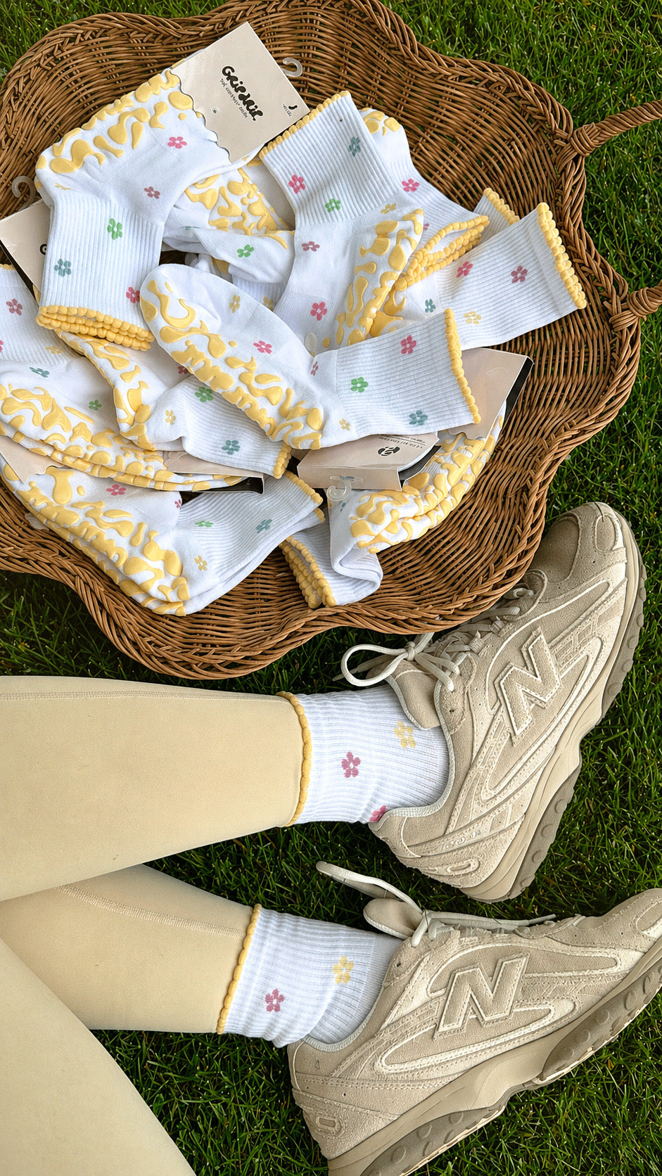 Daisies sock